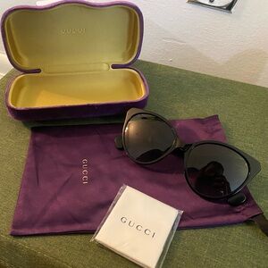 Gucci cat eye women’s sunglasses with authenticity certificate